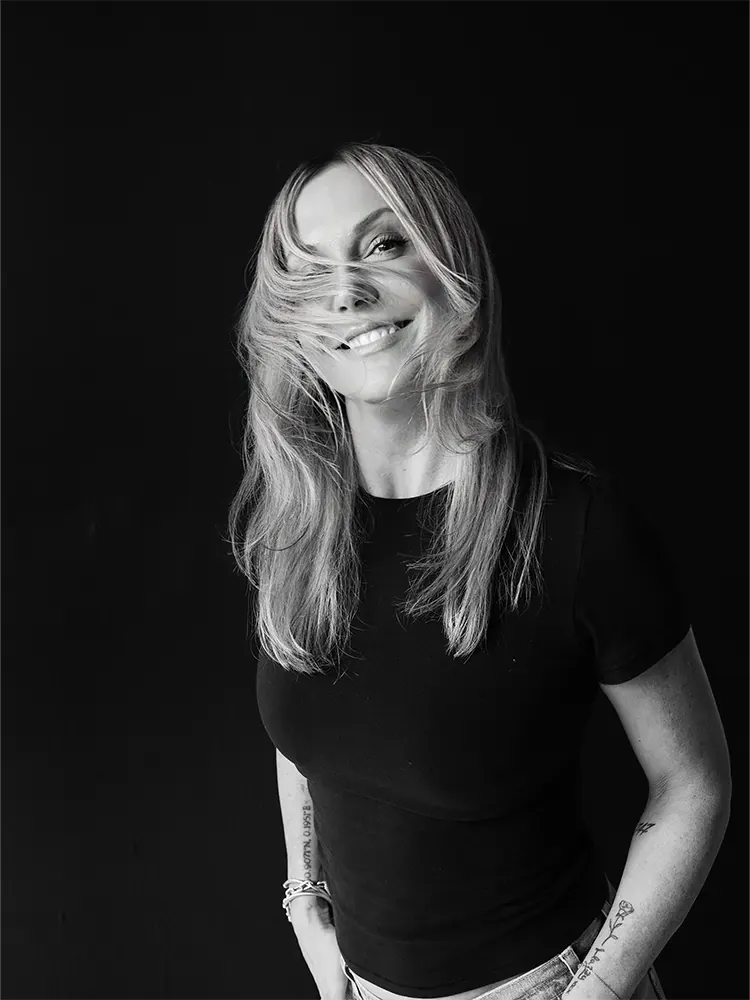 Victoria Ambroziak — Senior Copywriter